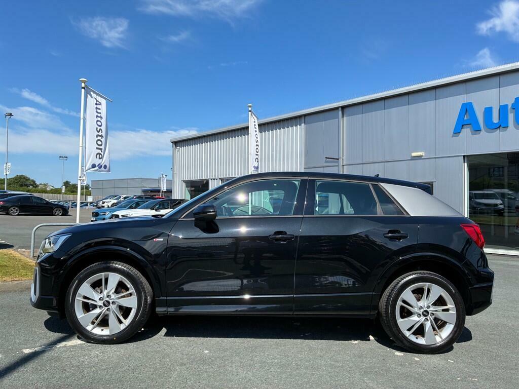 Audi Q2 S Line KT72OEG Black #3
