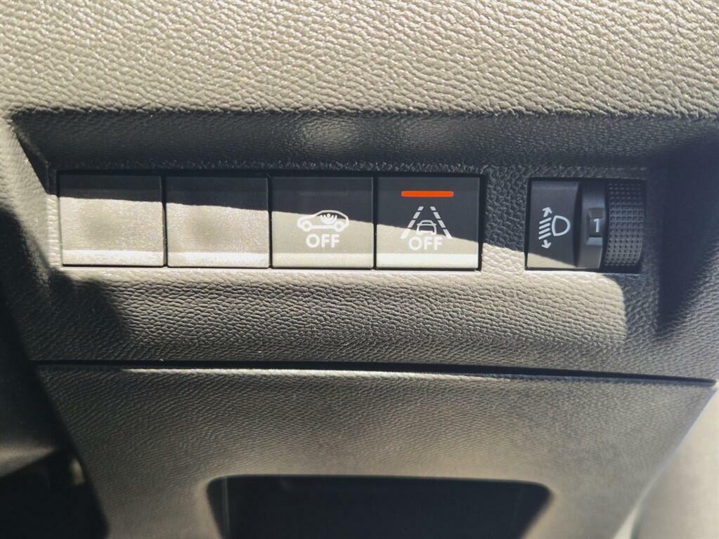 Peugeot 2008 2008 Gt Line Puretech Ss White #39