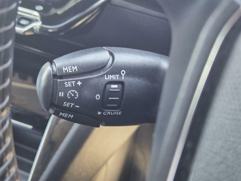 Peugeot 2008 2008 Gt Line Puretech Ss White #13