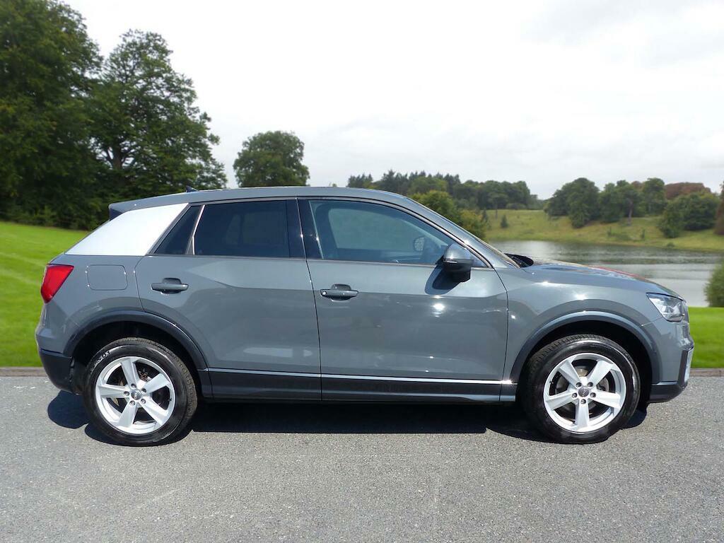 Audi Q2 Sport Grey #3
