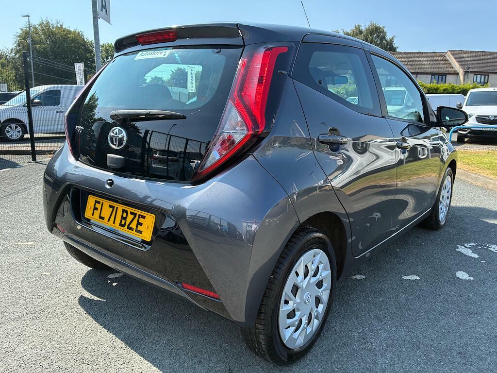 Toyota Aygo X X-play Grey #6