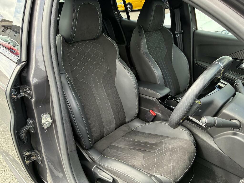 Peugeot 208 1.2 Puretech Gt Premium Euro 6 Ss PJ71ZXZ Grey #2