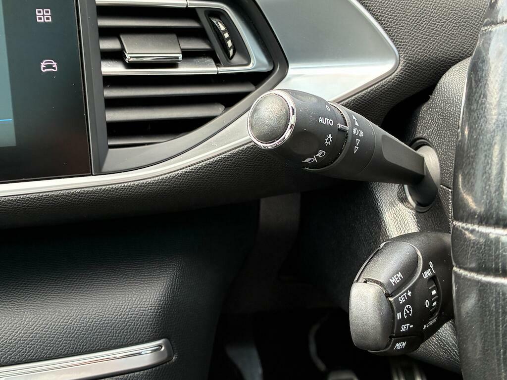 Peugeot 308 SW Tech Edition Grey #29