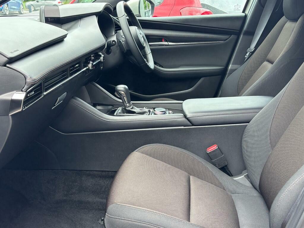 Mazda 3 2.5 E-skyactiv G Mhev 140 Homura Hatchb Grey #19