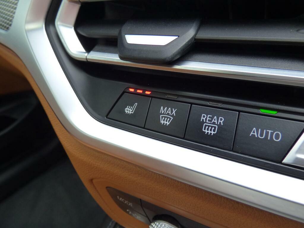 BMW 4 Series M440d Xdrive Mht Step Black #31