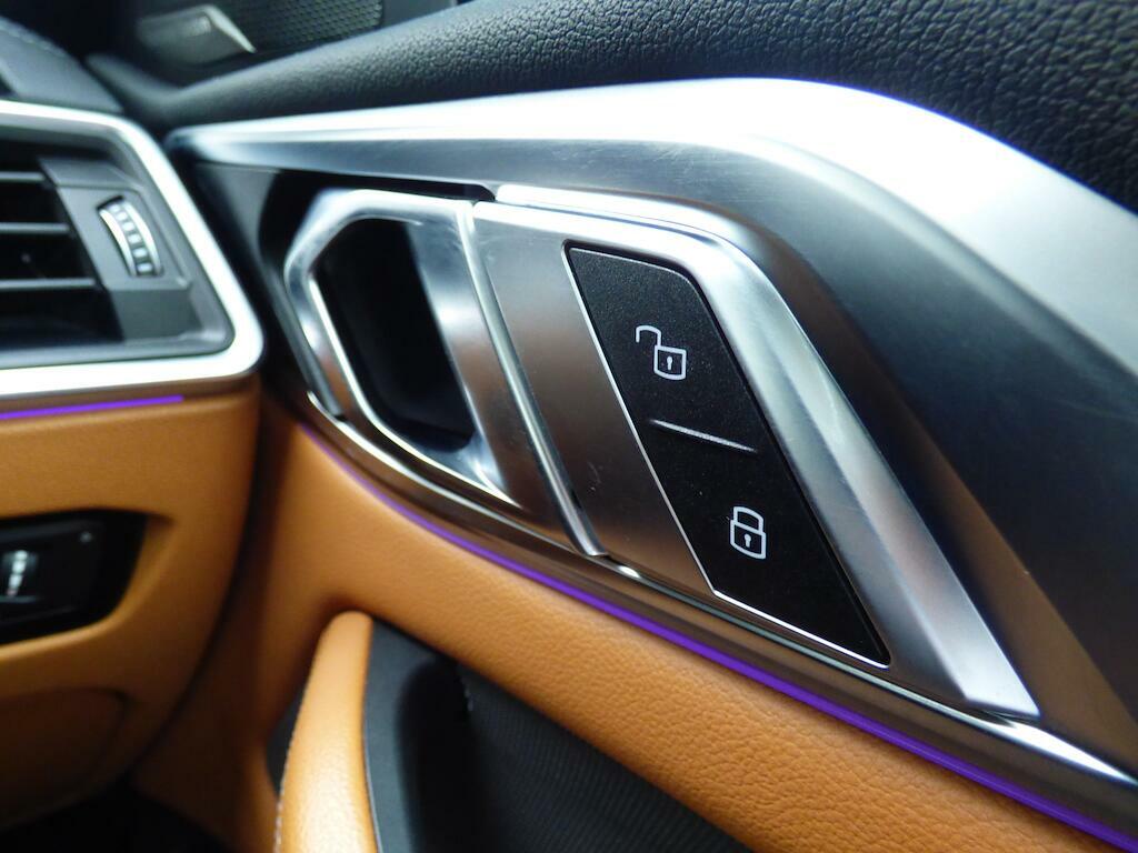 BMW 4 Series M440d Xdrive Mht Step Black #26