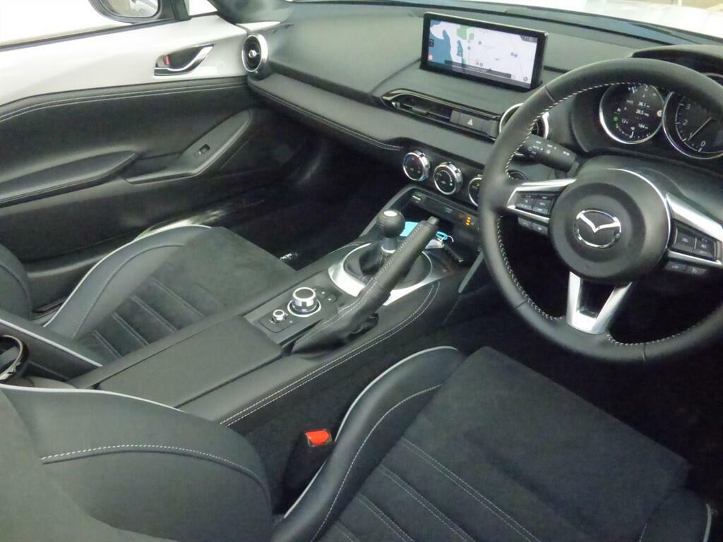 Mazda MX-5 RF 2.0 Skyactiv G Exclusive Line Convertible Petr Red #12