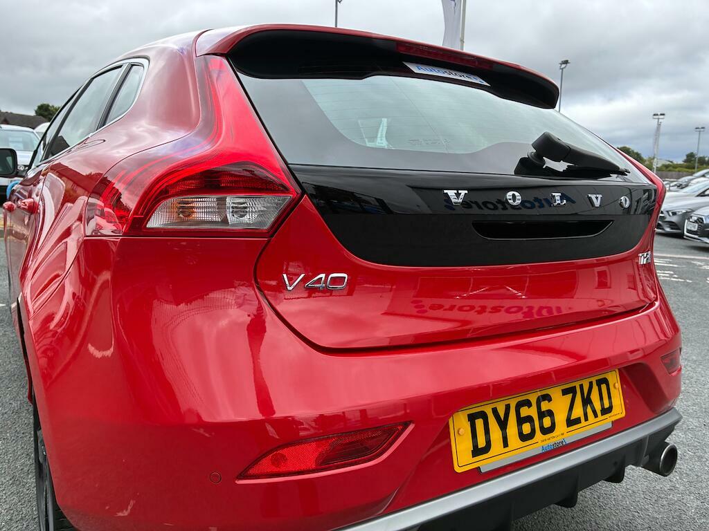 Volvo V40 1.5 T3 R-design Black #12