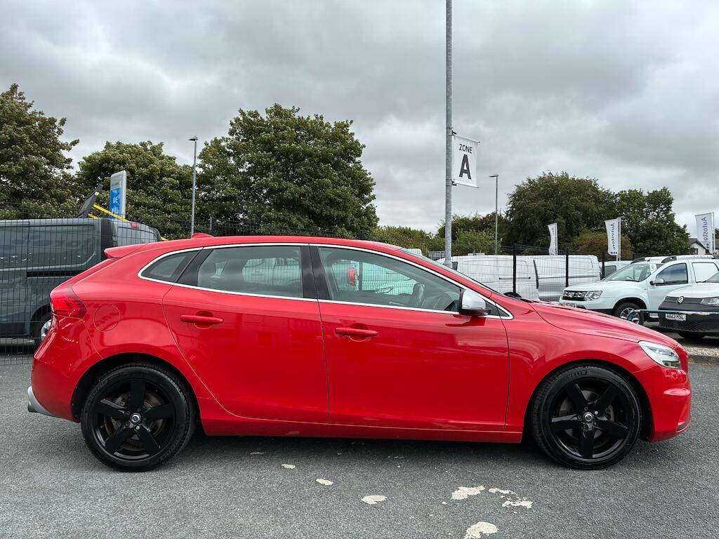 Volvo V40 1.5 T3 R-design Black #7