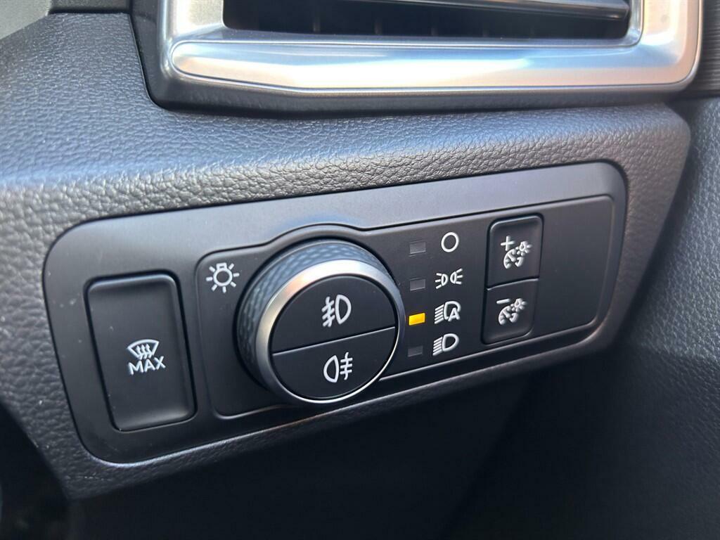 Volkswagen Amarok Style Black #29