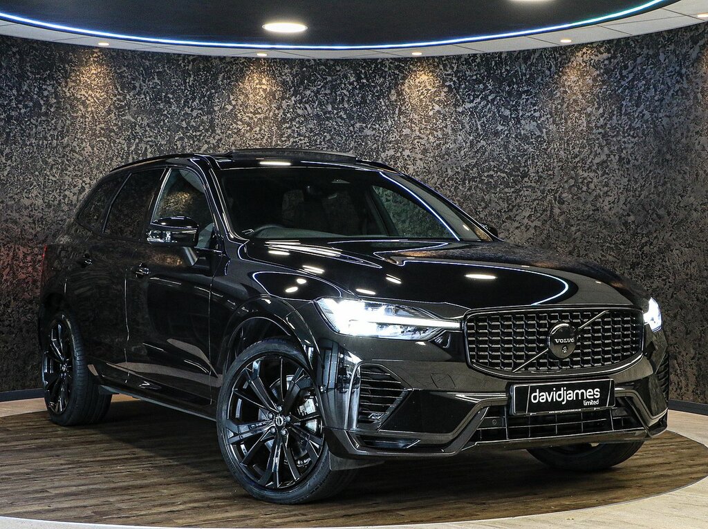 Volvo XC60 H T6 Plus Black Edition Black