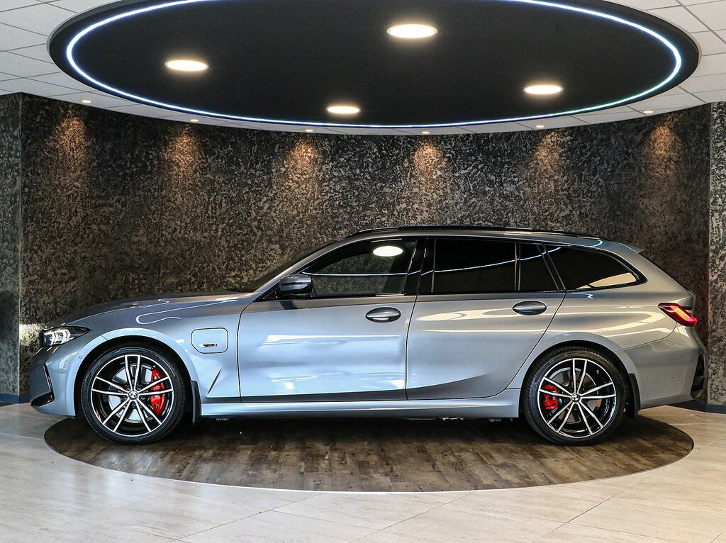 BMW 3 Series 330E M Sport YB23SVZ Grey #5