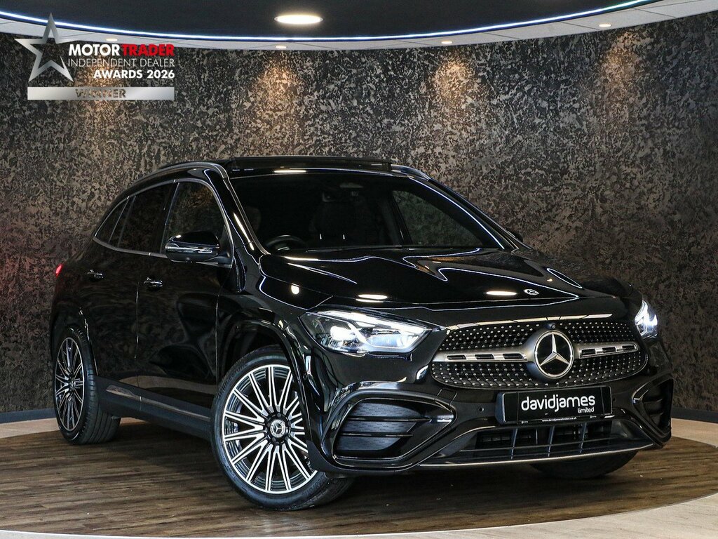 Mercedes-Benz GLA Class Gla200h Mhev Amg Line Black