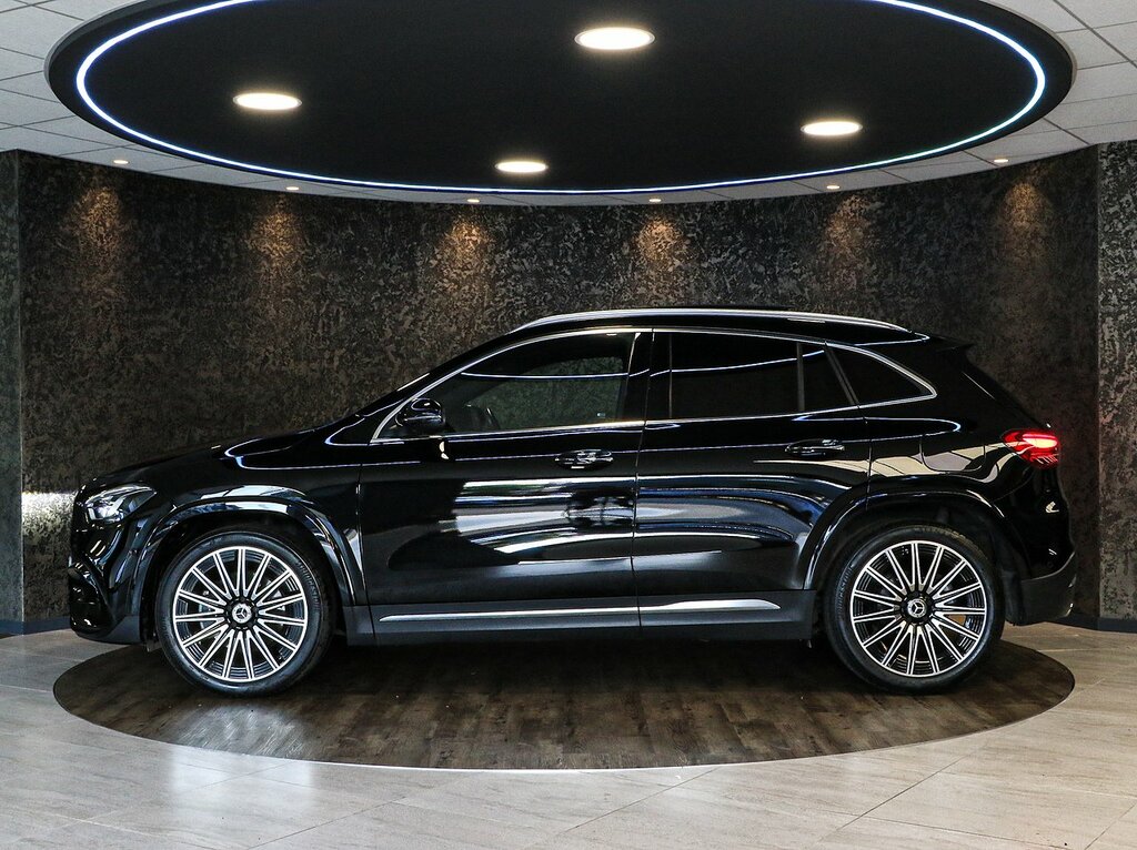 Mercedes-Benz GLA Class Gla200h Mhev Amg Line MV73FYJ Black #4