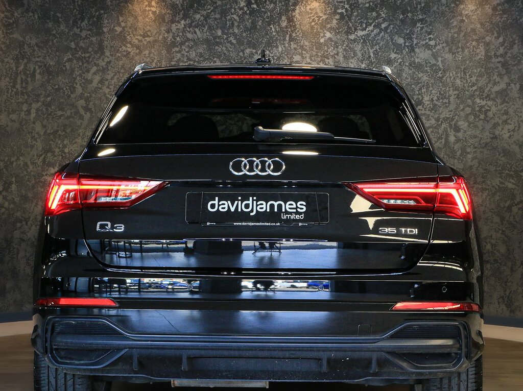 Audi Q3 Tdi S Line Black #6