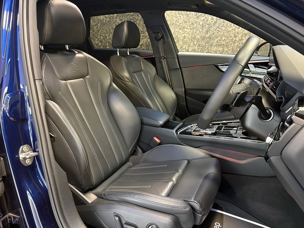 Audi A4 Avant 35 Tdi Black Edition S Tronic Tech Pack Blue #13