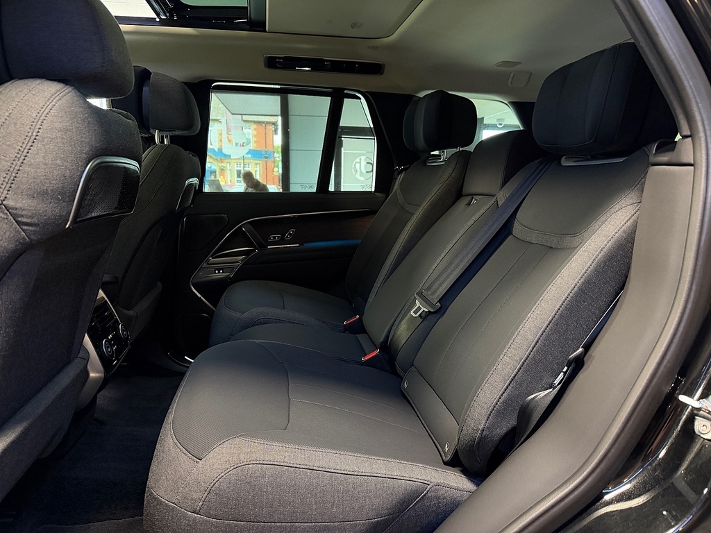Land Rover Range Rover D300 Eiger Grey Grey #29