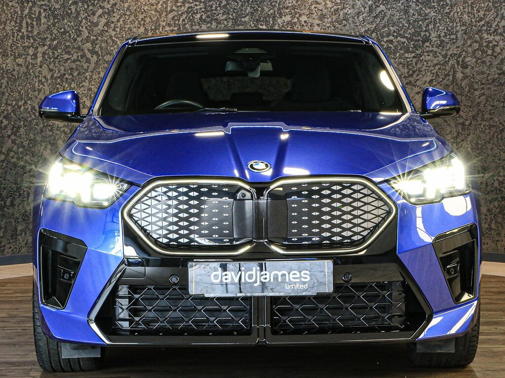 BMW iX2 30 M Sport Blue #2
