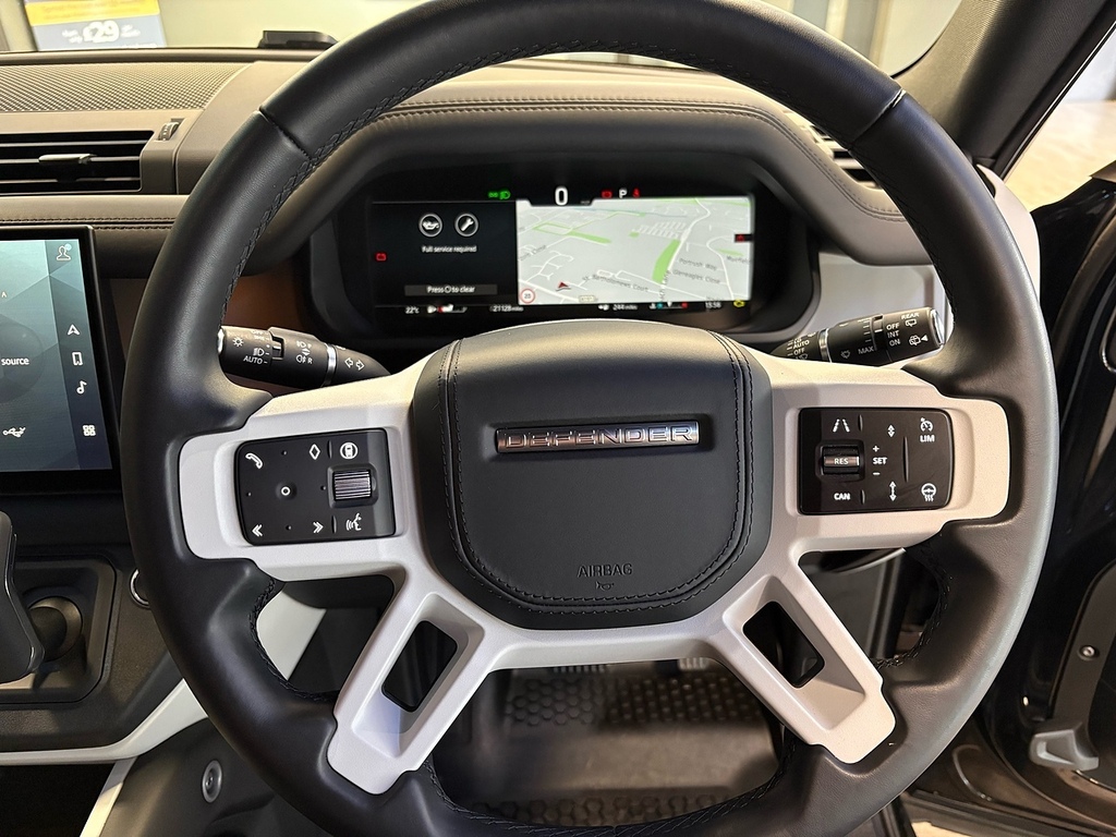 Land Rover Defender 90 D250 X-dynamic Hse Black #23