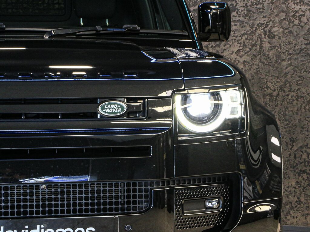 Land Rover Defender 90 D250 X-dynamic Hse Black #11