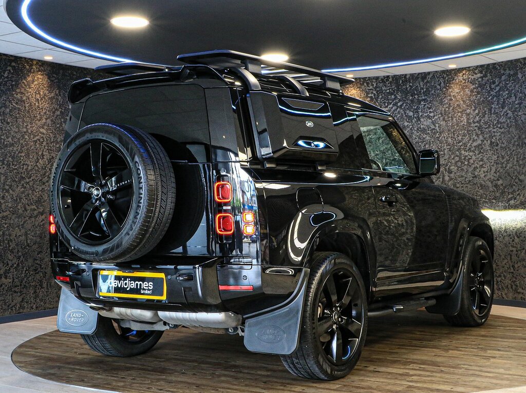 Land Rover Defender 90 D250 X-dynamic Hse Black #7