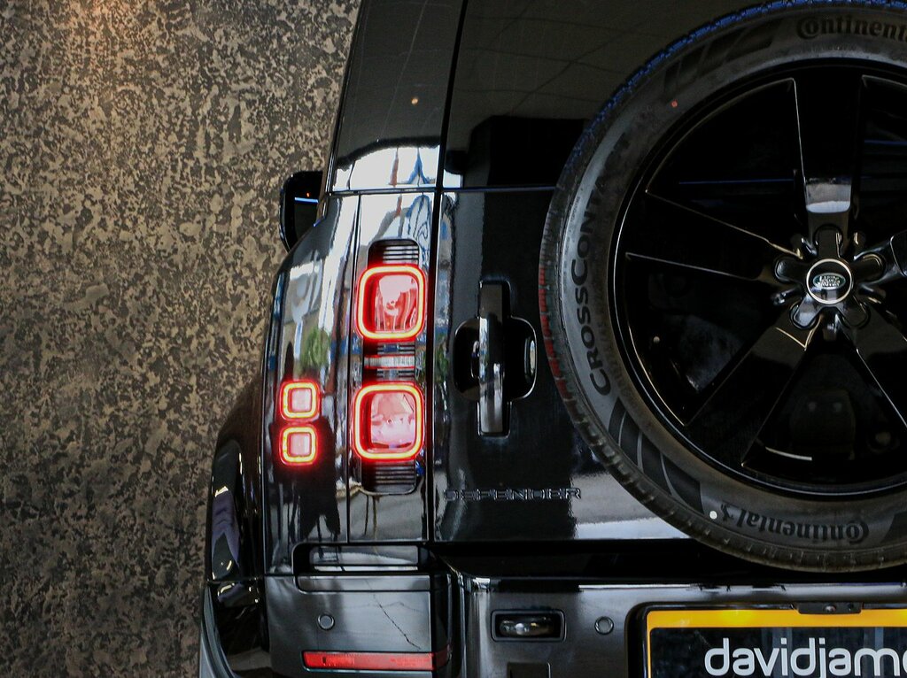 Land Rover Defender 90 D250 X-dynamic Hse Black #12