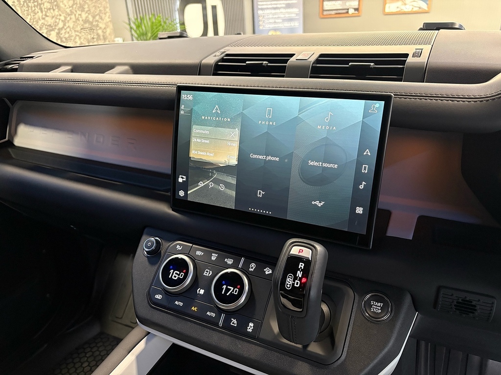 Land Rover Defender 90 D250 X-dynamic Hse Black #26