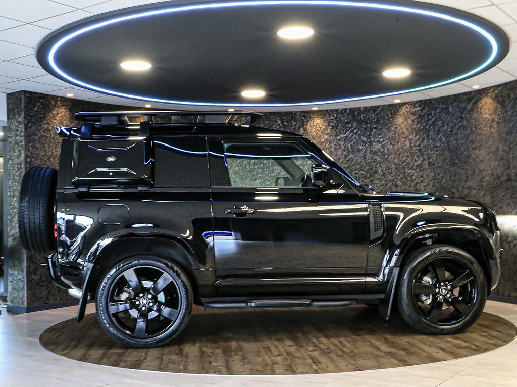 Land Rover Defender 90 D250 X-dynamic Hse Black #8