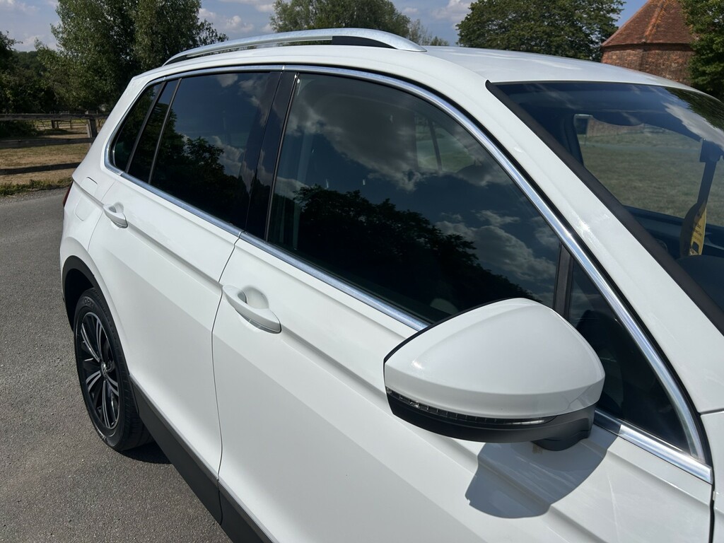 Volkswagen Tiguan 1.5 Tsi Evo Se Navigation SJ19XRE White #2