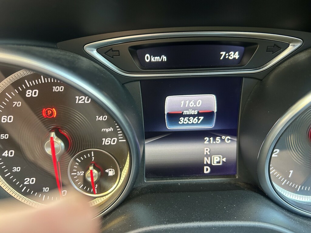 Mercedes-Benz GLA Class 1.6 Gla180 Urban Edition KP69OYG Black #6