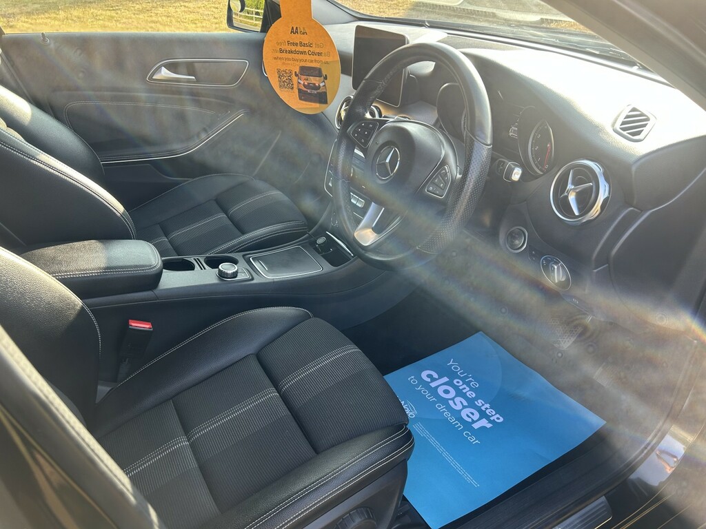 Mercedes-Benz GLA Class 1.6 Gla180 Urban Edition KP69OYG Black #5