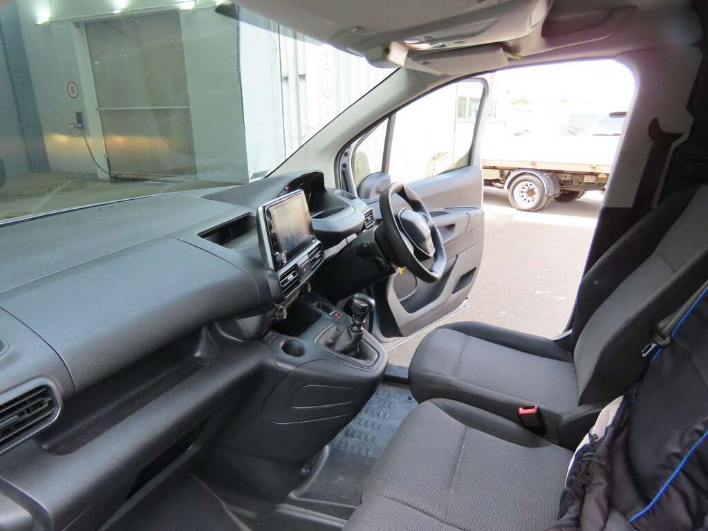 Peugeot Partner 1.5 Partner Professional Premium Blue Hdi Grey #3
