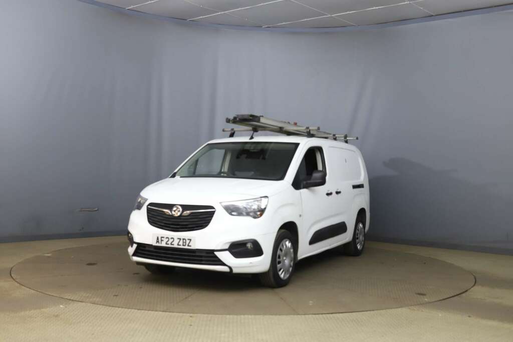 Vauxhall Combo 1.5 Combo 2300 Sportive Td White #3