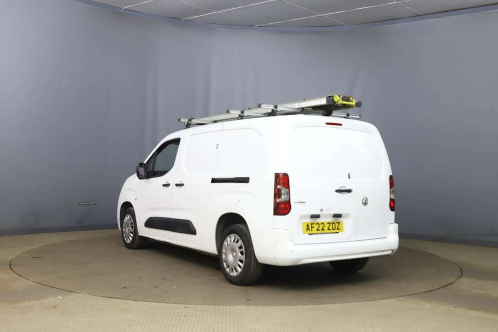 Vauxhall Combo 1.5 Combo 2300 Sportive Td White #4