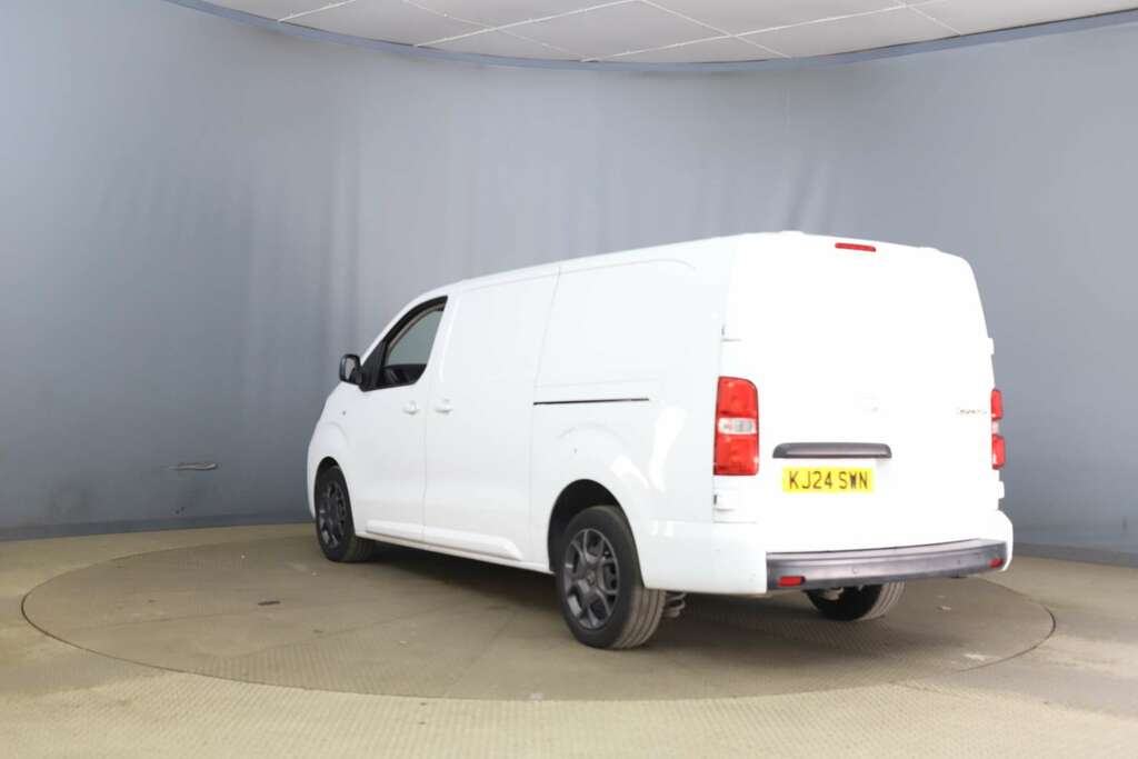 Citroen Dispatch 1.5 Dispatch Driver White #4