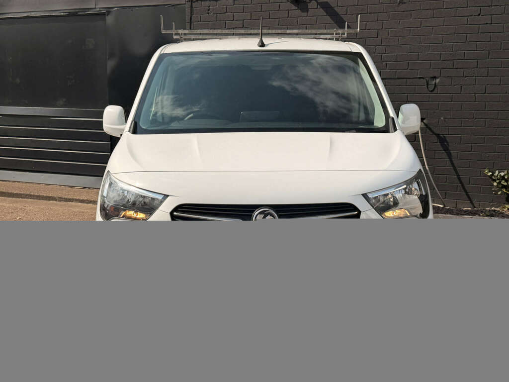 Vauxhall Combo 1.5 Combo 2300 Sportive Td White