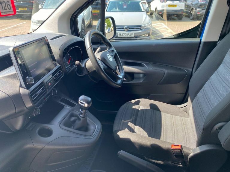 Vauxhall Combo Life 1.5 Turbo D Se Mpv 6Spd Euro 6 FG72NTA  #3