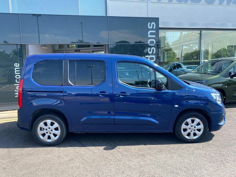 Vauxhall Combo Life 1.5 Turbo D Se Mpv 6Spd Euro 6 FG72NTA  #2