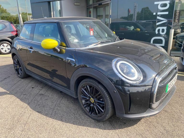 Mini Hatch Cooper Se 32.6Kwh Level 3 Hatchback A Black