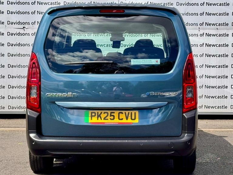 Citroen e-Berlingo 52Kwh Plus XL Mpv 7.4Kw Charger Blue #6