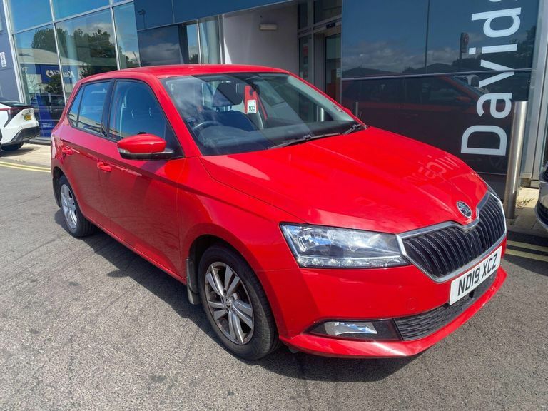 Skoda Fabia 1.0 Se Hatchback Euro 6 Ss 7 Red