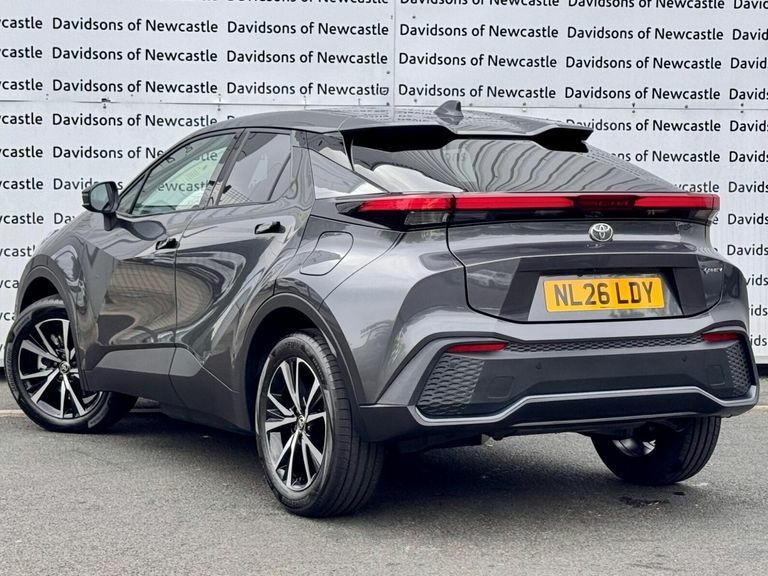 Toyota C-Hr 2.0 Vvt 13.6Kwh Design Suv Plug-in Hybr NL26LDY Grey #4