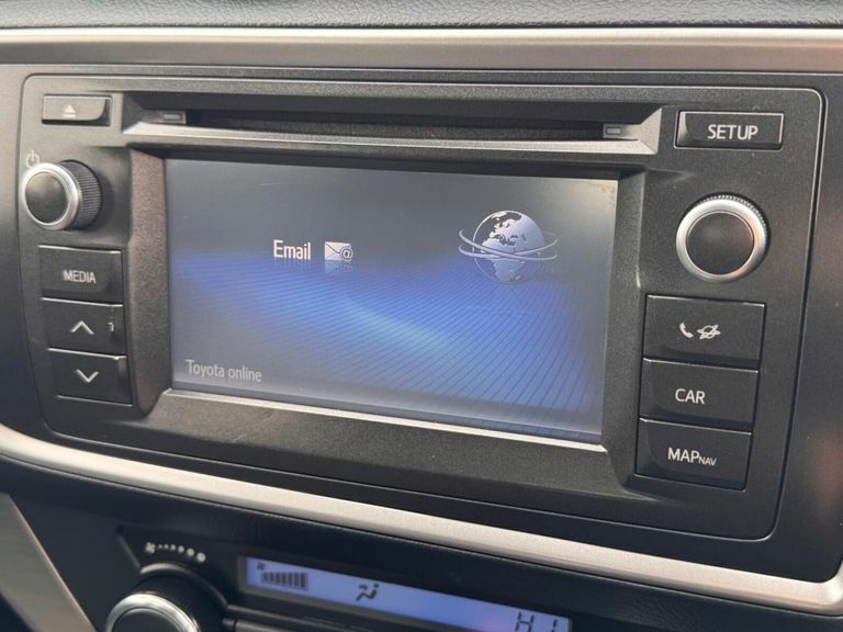 Toyota Auris 1.8 Vvt-h Excel Cvt Euro 5 Ss Black #31