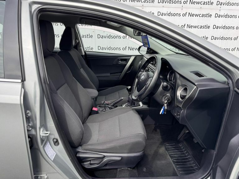 Toyota Auris 1.8 Vvt-h Excel Cvt Euro 5 Ss Black #13