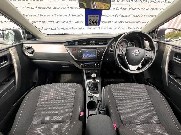 Toyota Auris 1.8 Vvt-h Excel Cvt Euro 5 Ss Black #9