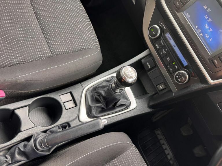 Toyota Auris 1.8 Vvt-h Excel Cvt Euro 5 Ss Black #12