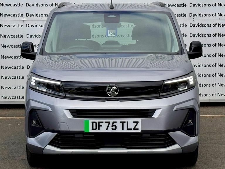 Vauxhall Combo-e Life 52Kwh Ultimate XL Mpv 7.4Kw Cha Grey #2