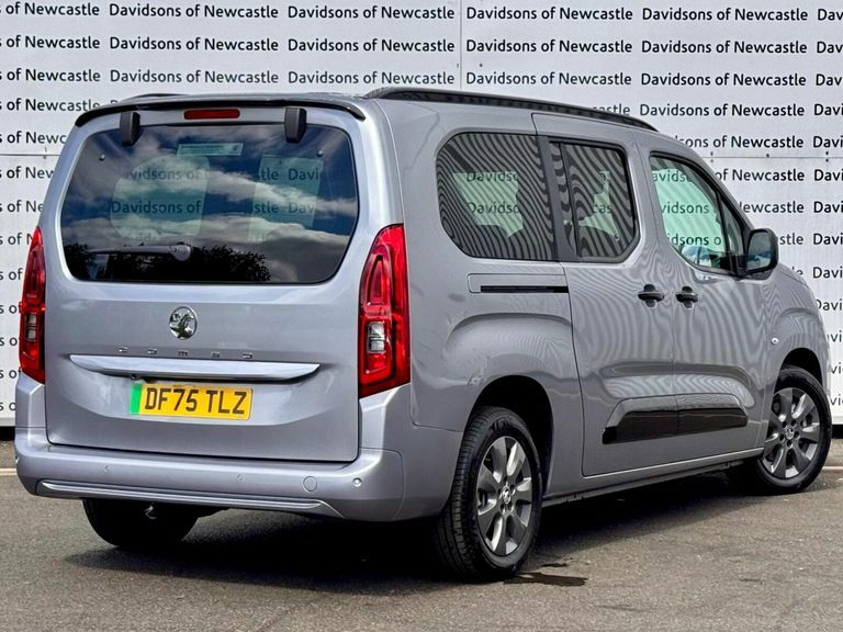 Vauxhall Combo-e Life 52Kwh Ultimate Mpv 7.4Kw Charge Grey #9