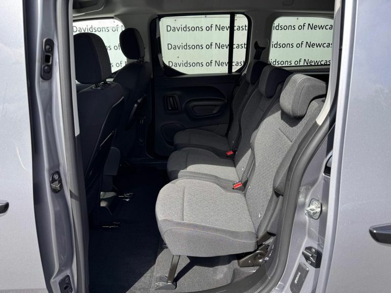 Vauxhall Combo-e Life 52Kwh Ultimate Mpv 7.4Kw Charge Grey #13