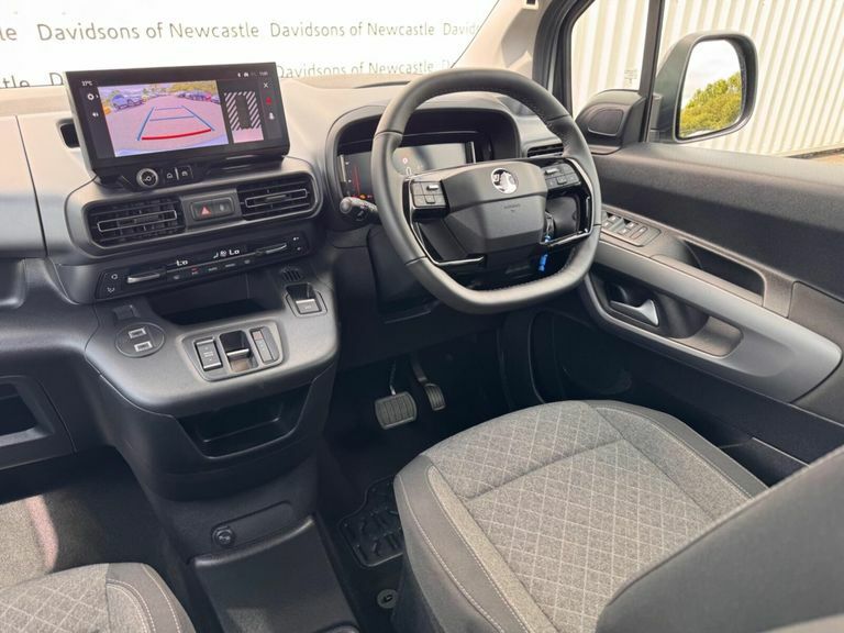 Vauxhall Combo-e Life 52Kwh Ultimate Mpv 7.4Kw Charge Grey #11